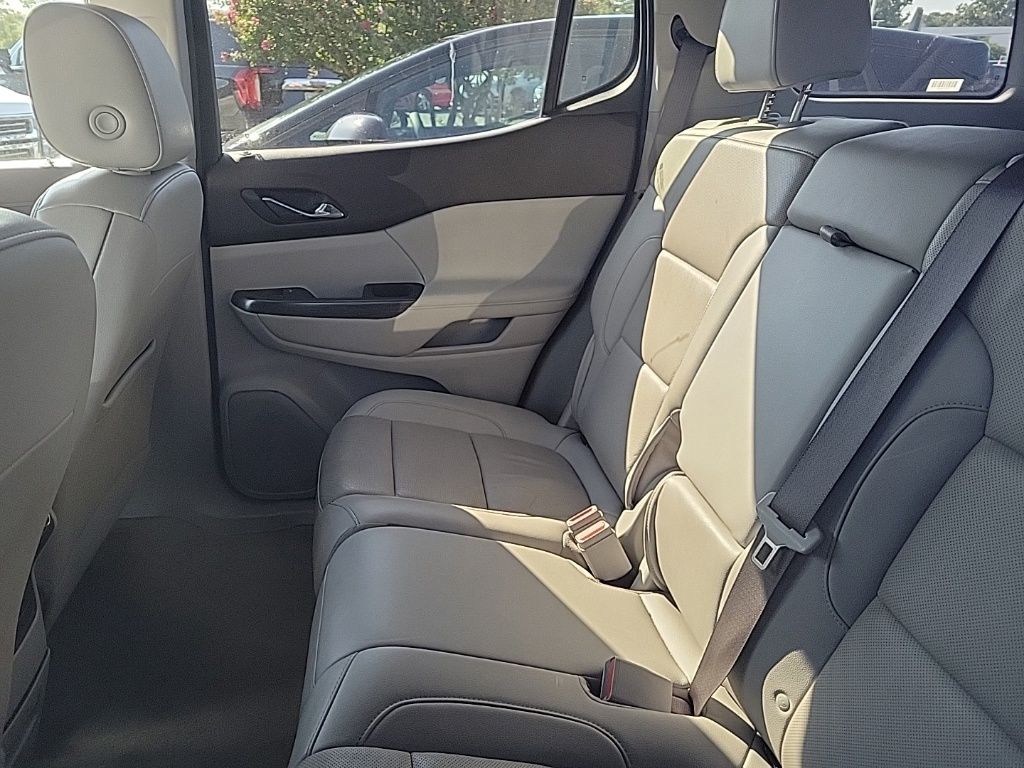 2023 Gmc Acadia SLT photo 24