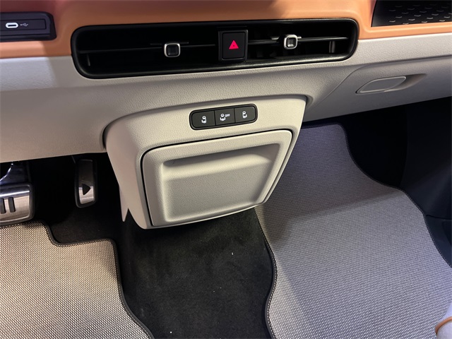 2025 Volkswagen ID. Buzz photo 18