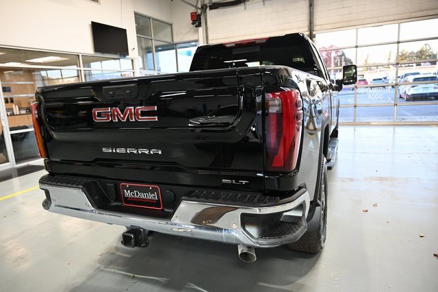 2026 Gmc Sierra 2500 HD SLT photo 4