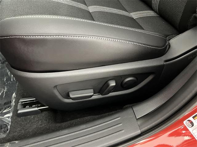 2025 Mazda CX-50 2.5 S Premium photo 13
