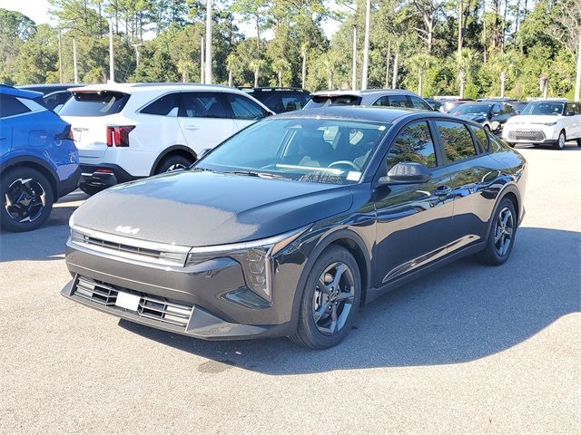 2025 Kia K4 LXS photo 3