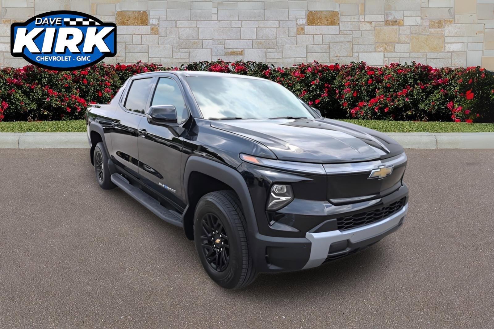 2025 Chevrolet Silverado EV LT's photo
