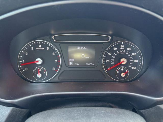 2020 Kia Sorento LX photo 8