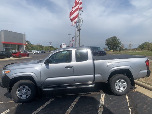 2018 Toyota Tacoma SR 4x4 Access Cab photo 4