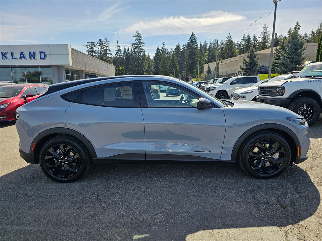 2024 Ford Mustang Mach-E Select photo 8