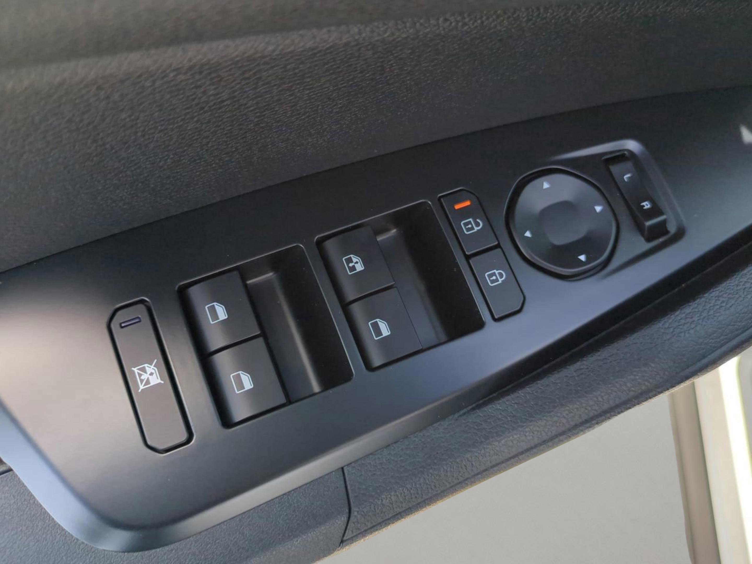 2026 Kia Sportage Hybrid LX photo 23