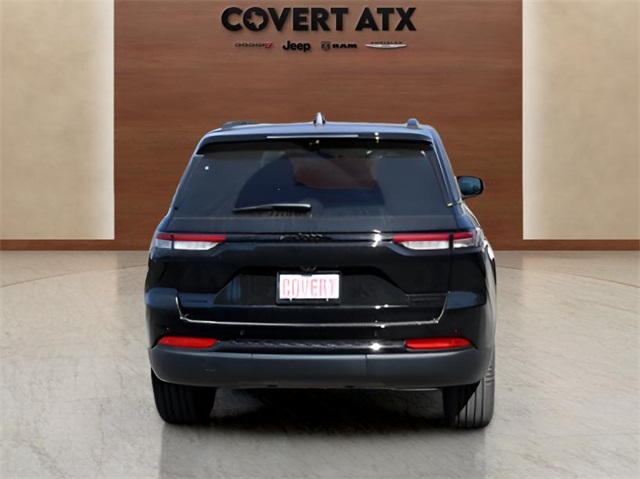 2025 Jeep Grand Cherokee Limited photo 4
