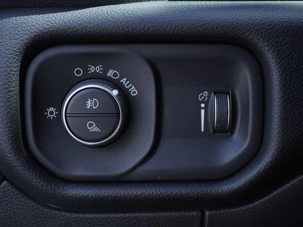 2022 Ram 1500 Lone Star photo 11