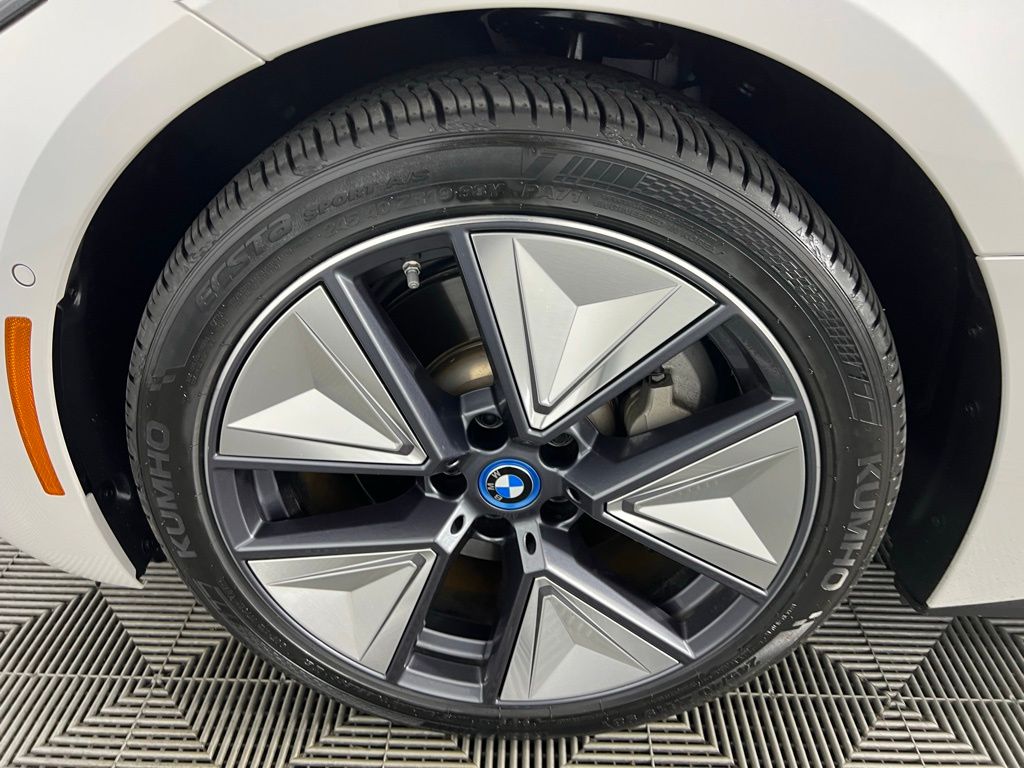 2023 Bmw i4 eDrive40 photo 9
