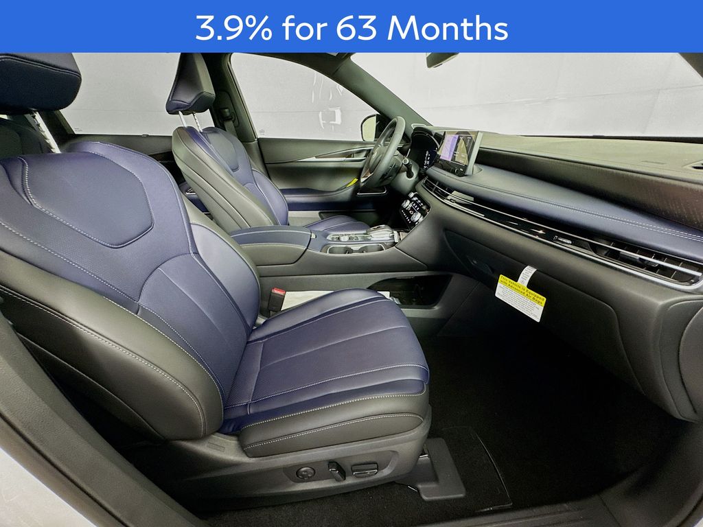 2026 Infiniti QX60 Luxe photo 34