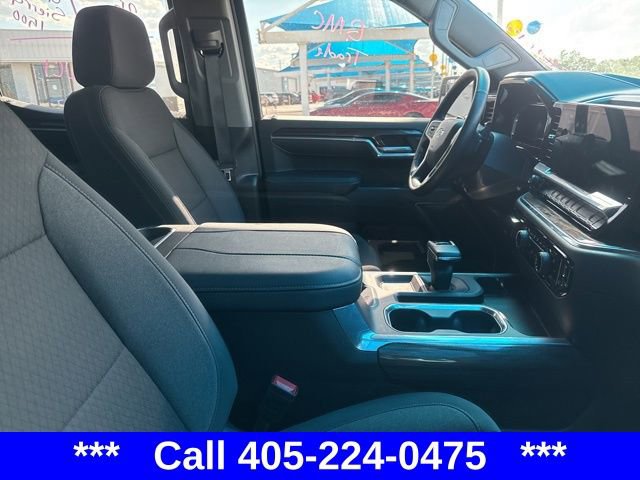 2025 Chevrolet Silverado 1500 RST photo 14
