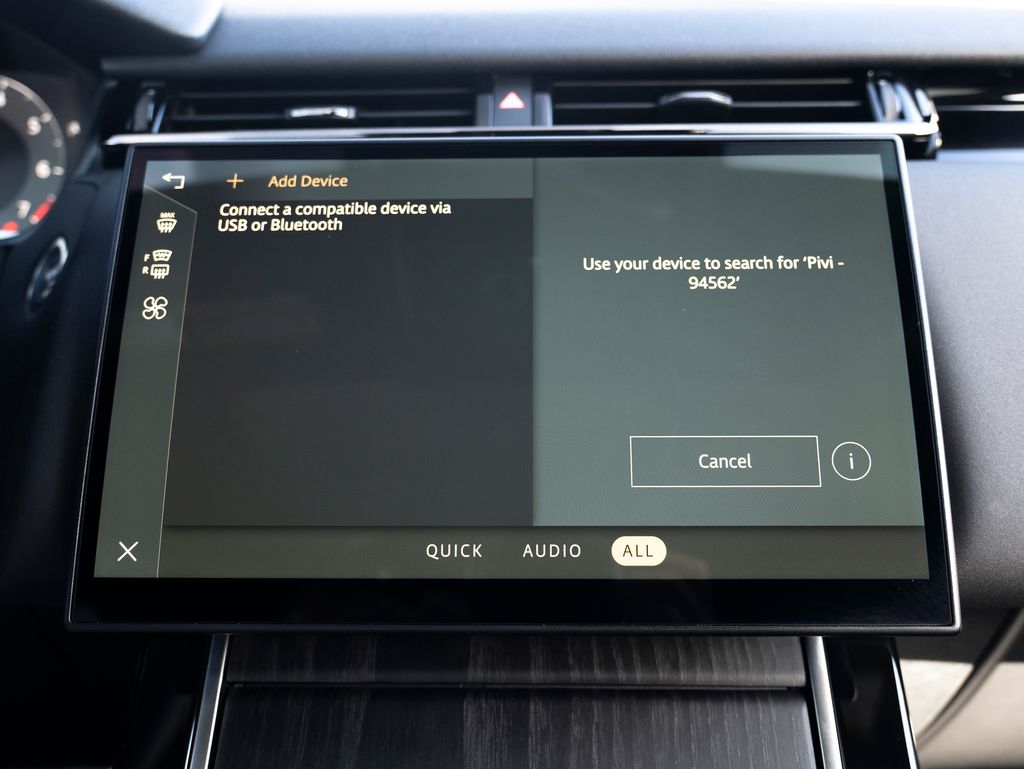 2025 Land Rover Range Rover Velar SE photo 25