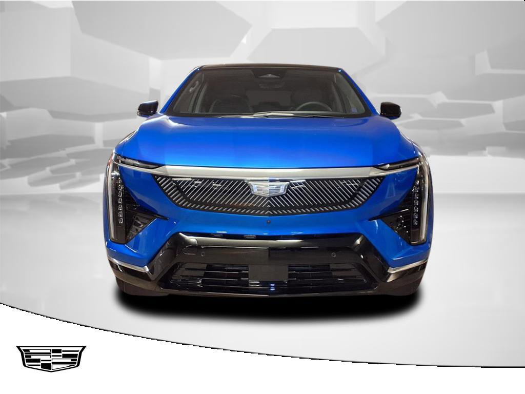 2026 Cadillac Optiq Luxury photo 2