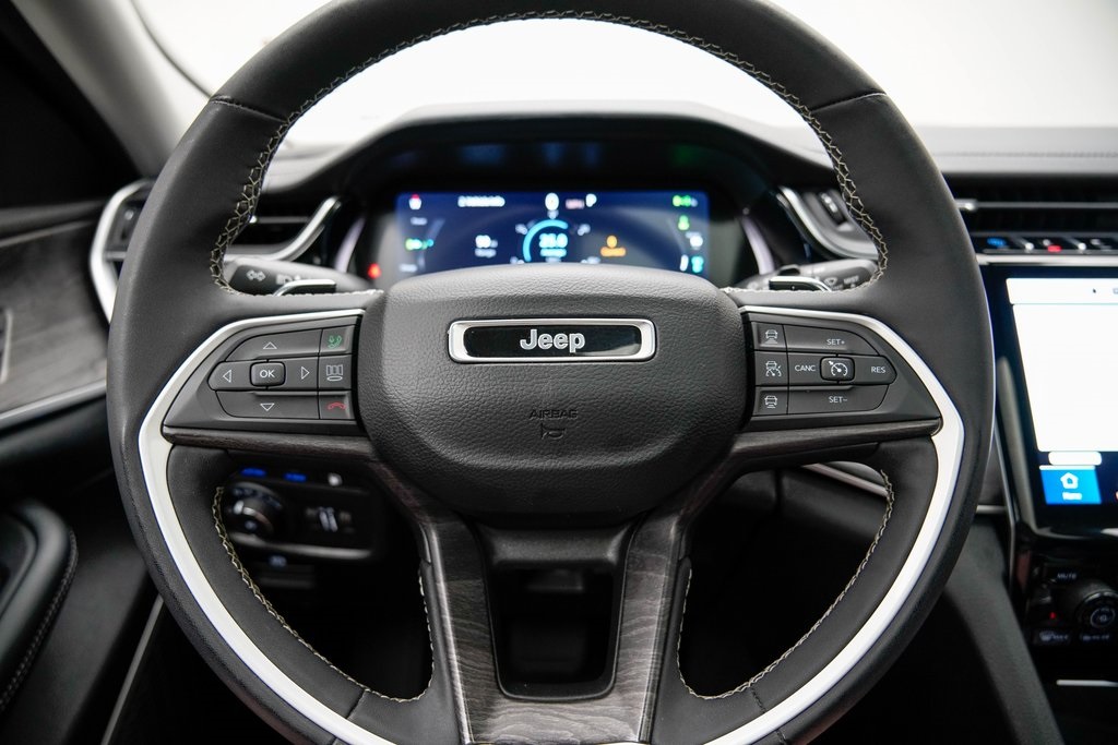 2022 Jeep Cherokee 4xe Base photo 14