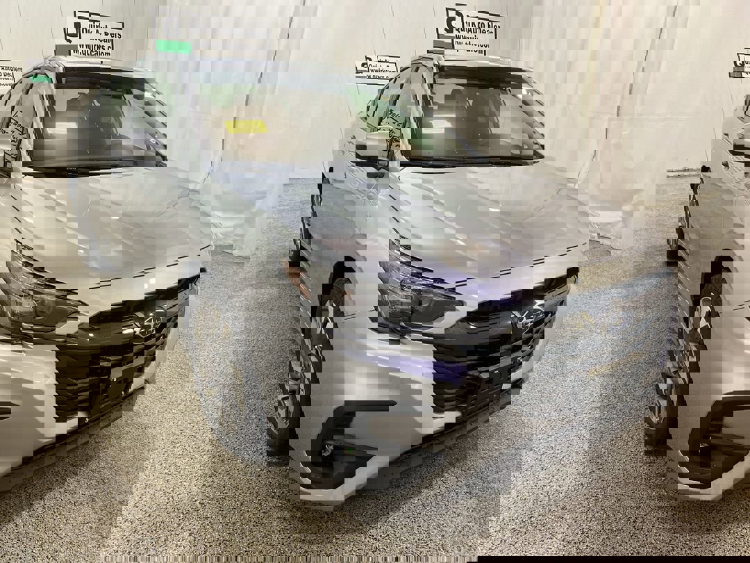 2025 Subaru Legacy Limited's photo