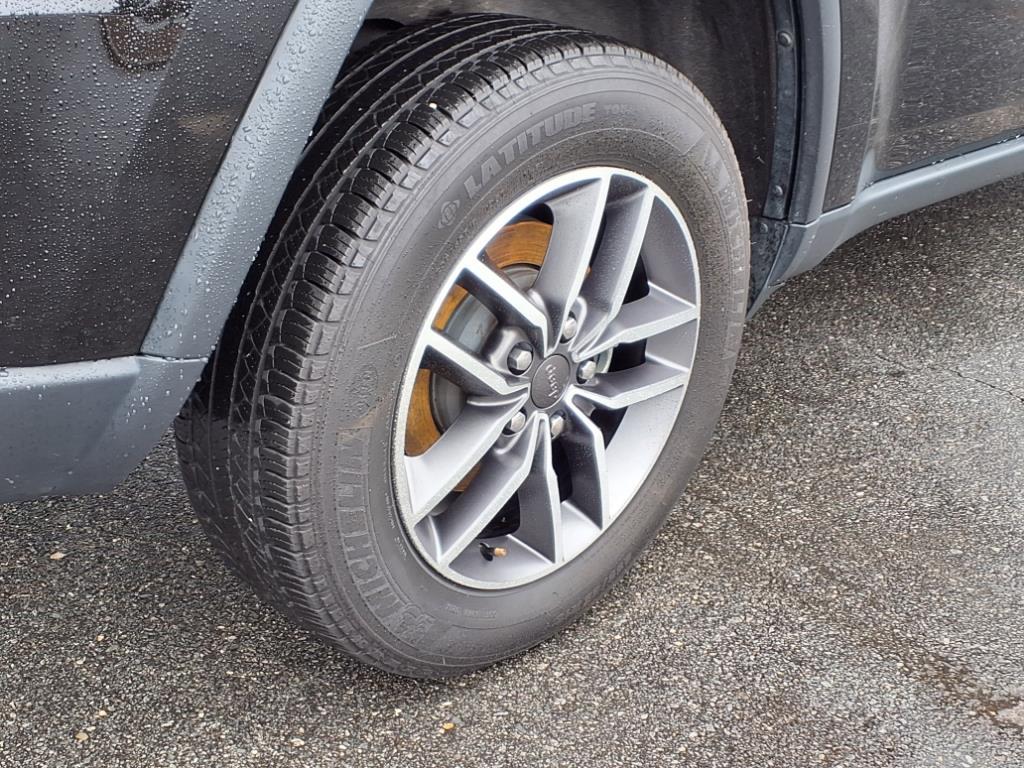 2022 Jeep Cherokee Limited photo 23