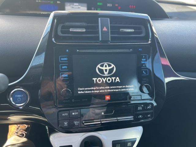 2017 Toyota Prius Four photo 9