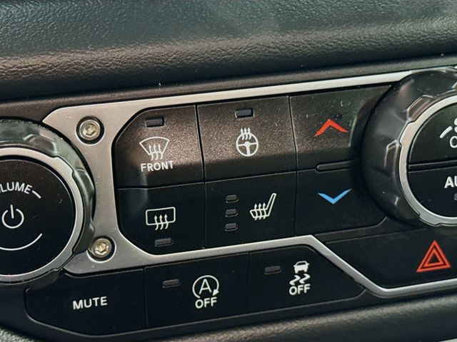 2024 Jeep Wrangler Rubicon X photo 16