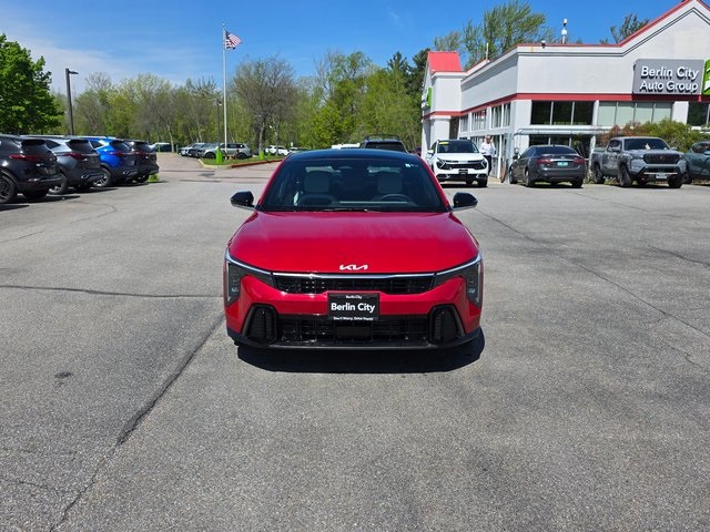 2025 Kia K4 GT-Line photo 2