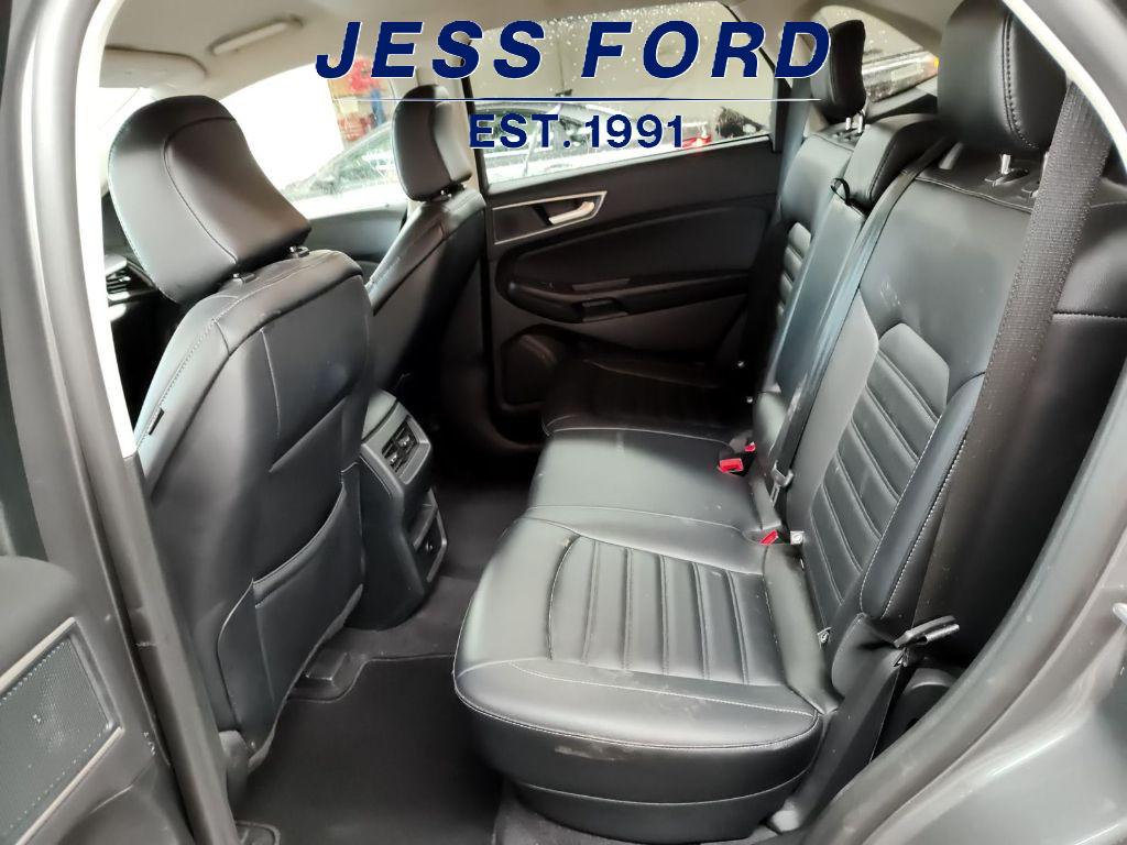 2024 Ford Edge SEL photo 6