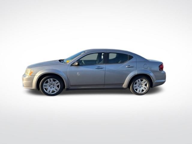 2014 Dodge Avenger SE photo 2