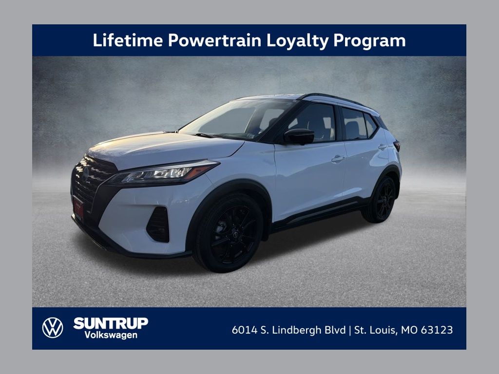 2023 Nissan Kicks SR