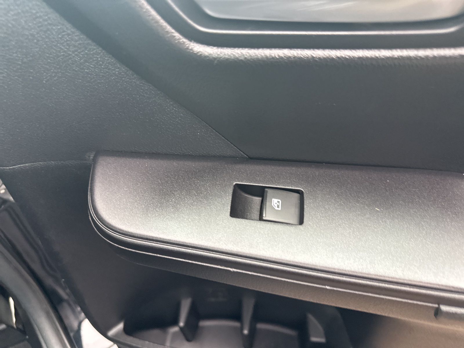 2016 Toyota Camry XLE photo 27