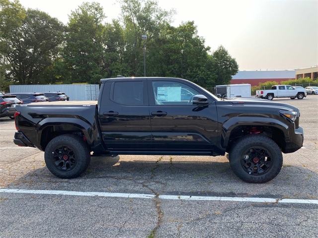2025 Toyota Tacoma TRD Pro 4x4 Double Cab photo 2