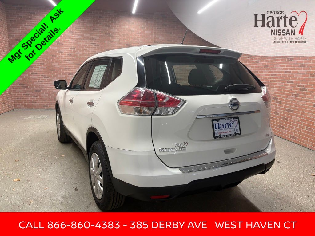 2015 Nissan Rogue S photo 39