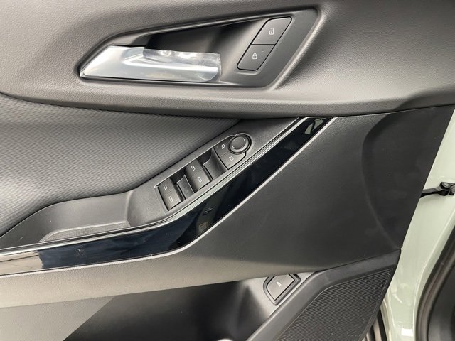 2026 Chevrolet Equinox LT photo 9