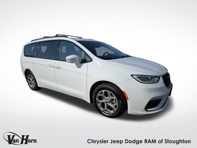 2021 Chrysler Pacifica Hybrid Limited's photo