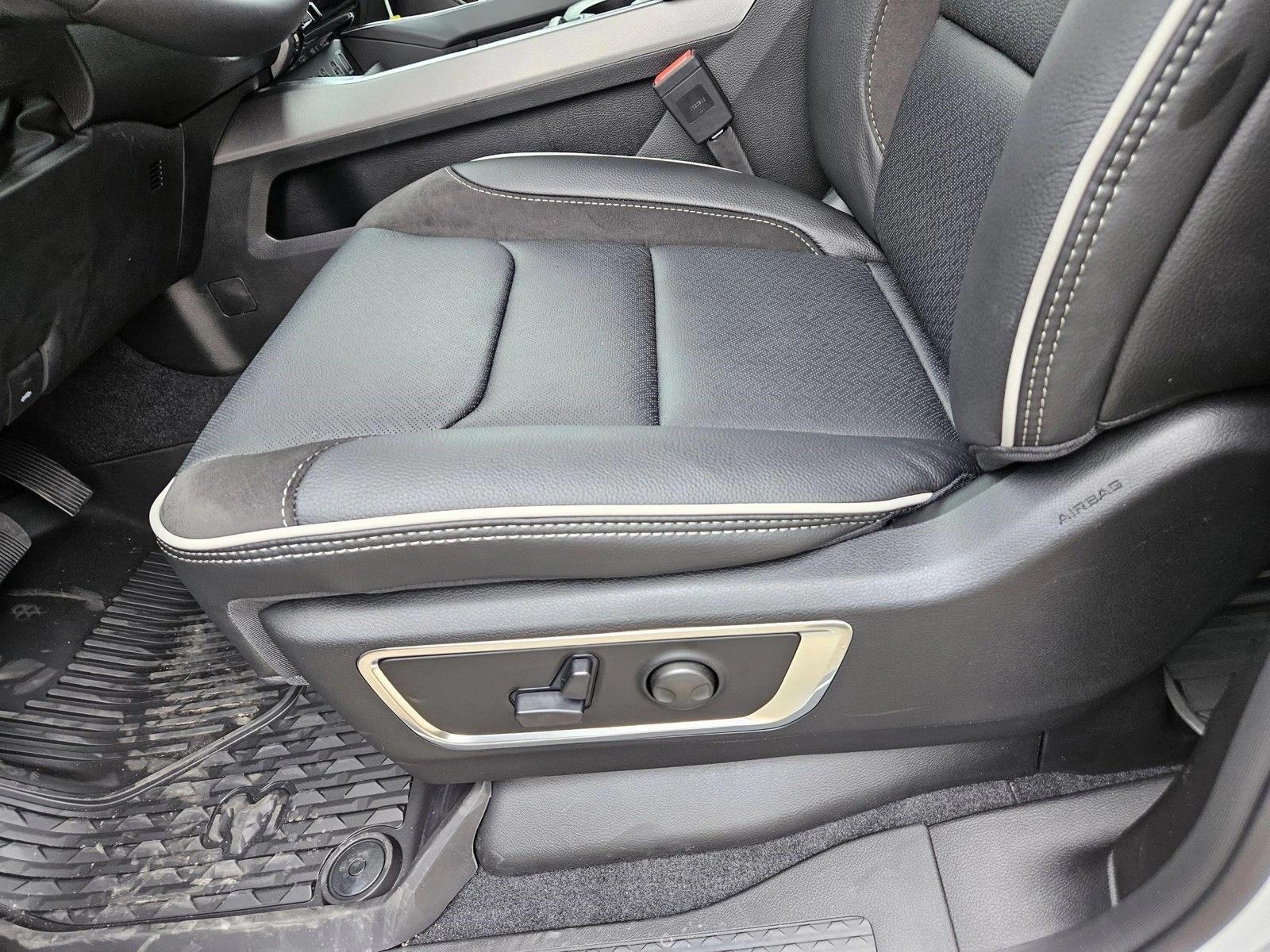 2026 Ram 1500 Laramie photo 4