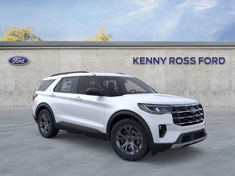 2026 Ford Explorer photo 2