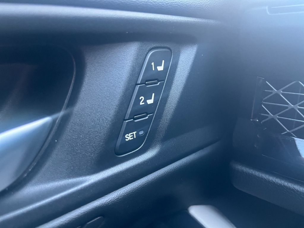 2024 Honda Accord Hybrid Touring photo 24