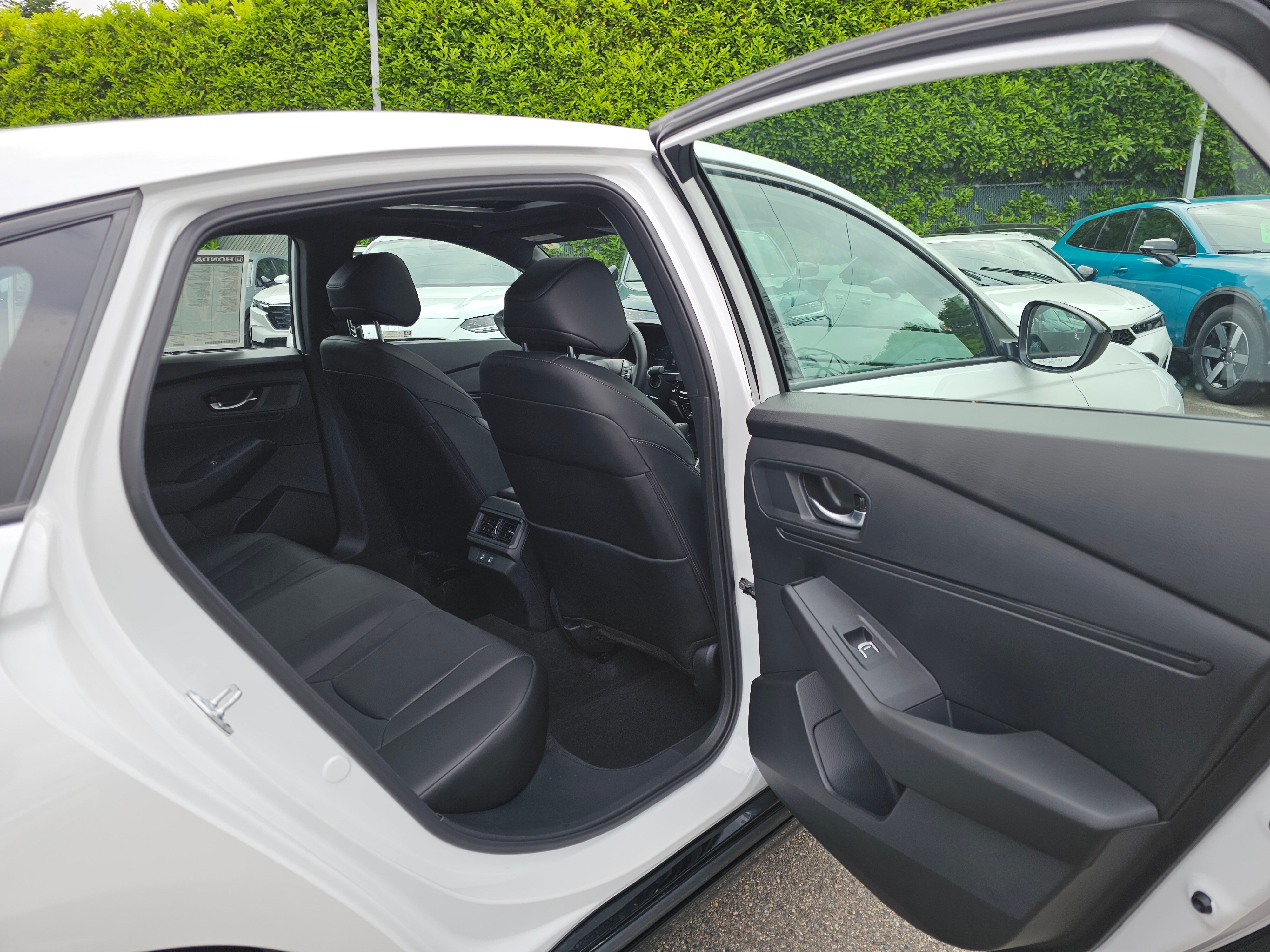 2025 Honda Accord Hybrid Sport-L photo 4