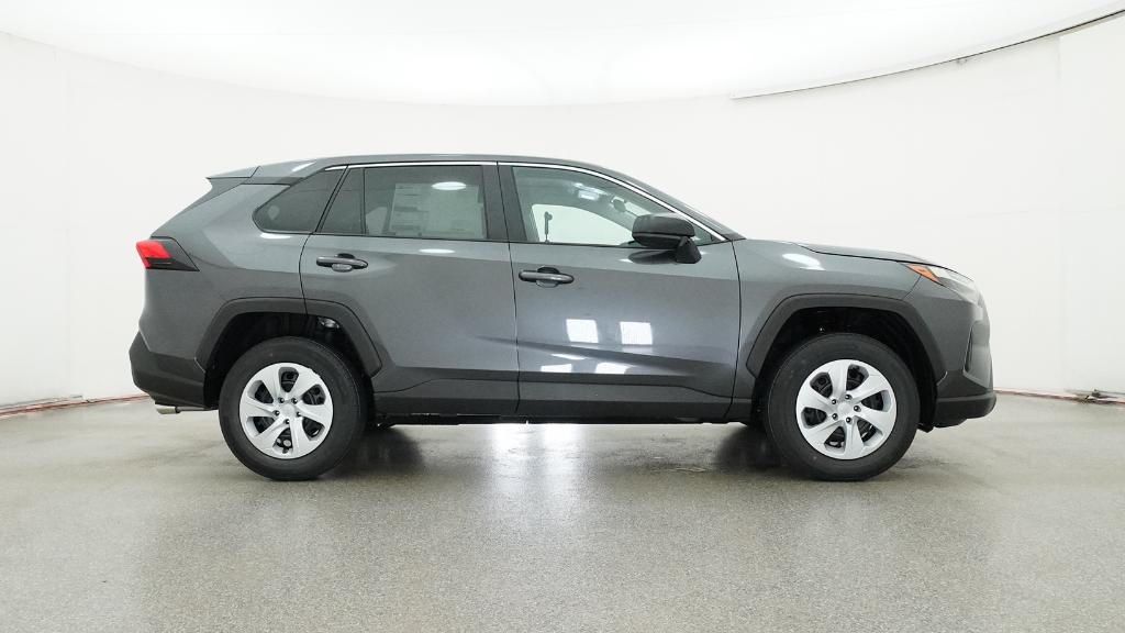 2025 Toyota RAV4 LE photo 26