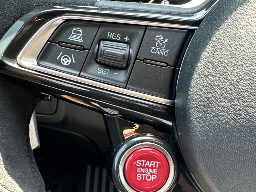 2024 Alfa Romeo Giulia Quadrifoglio photo 13