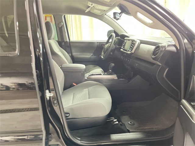 2023 Toyota Tacoma SR5 photo 22