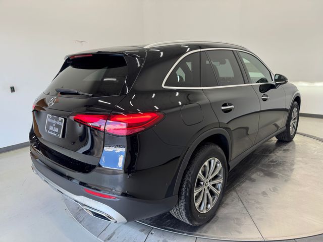 2025 Mercedes Benz GLC 300 photo 28