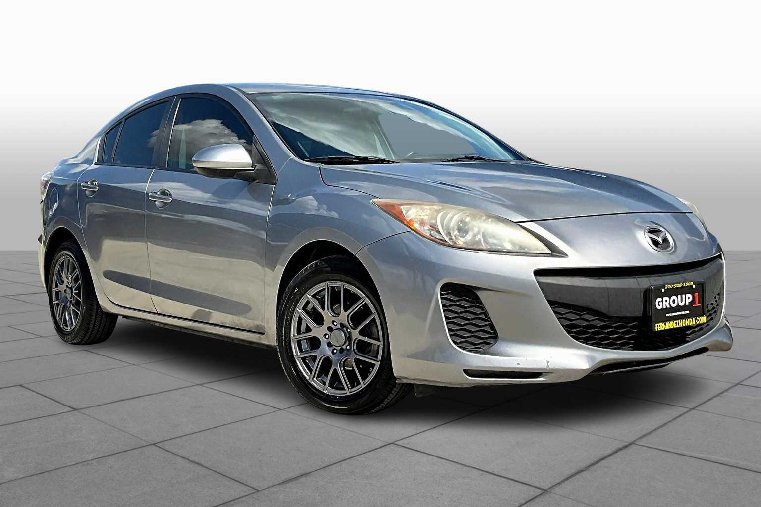 Used 2013 Mazda MAZDA3 i SV with VIN JM1BL1TF6D1795884 for sale in San Antonio, TX