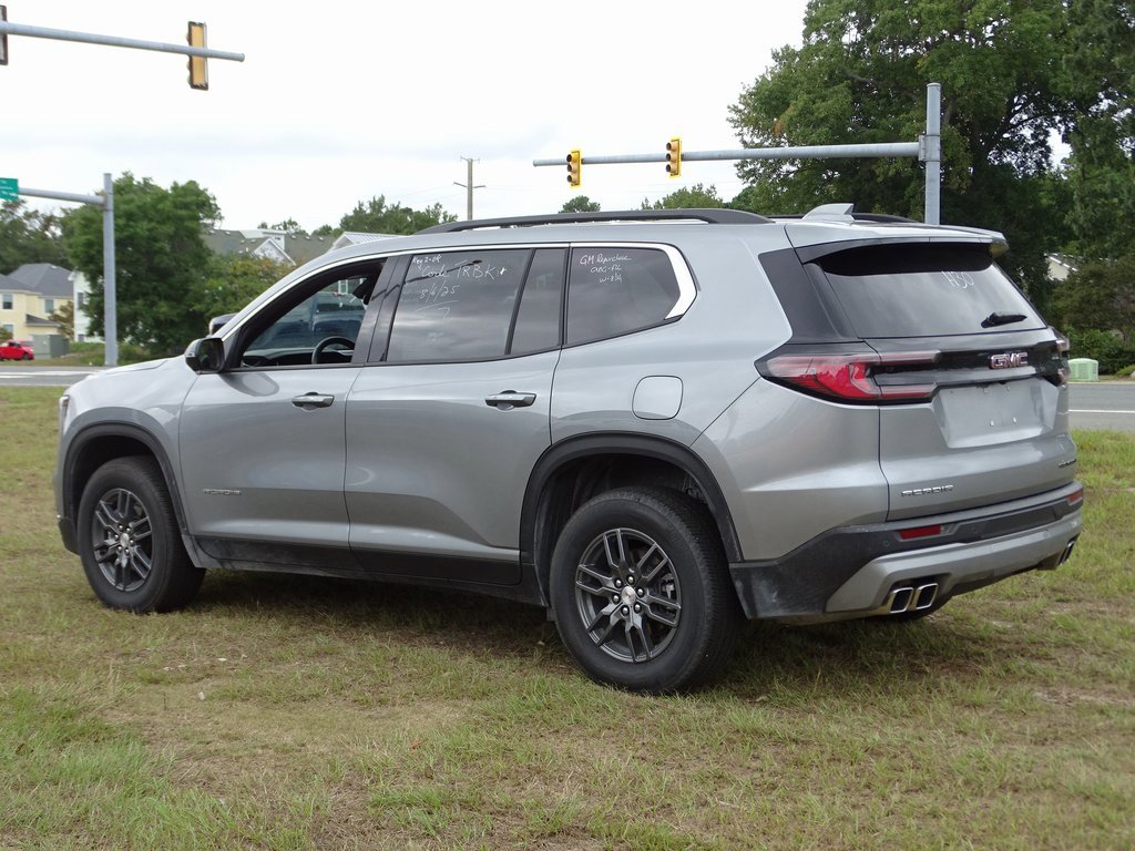 2025 Gmc Acadia Elevation photo 2
