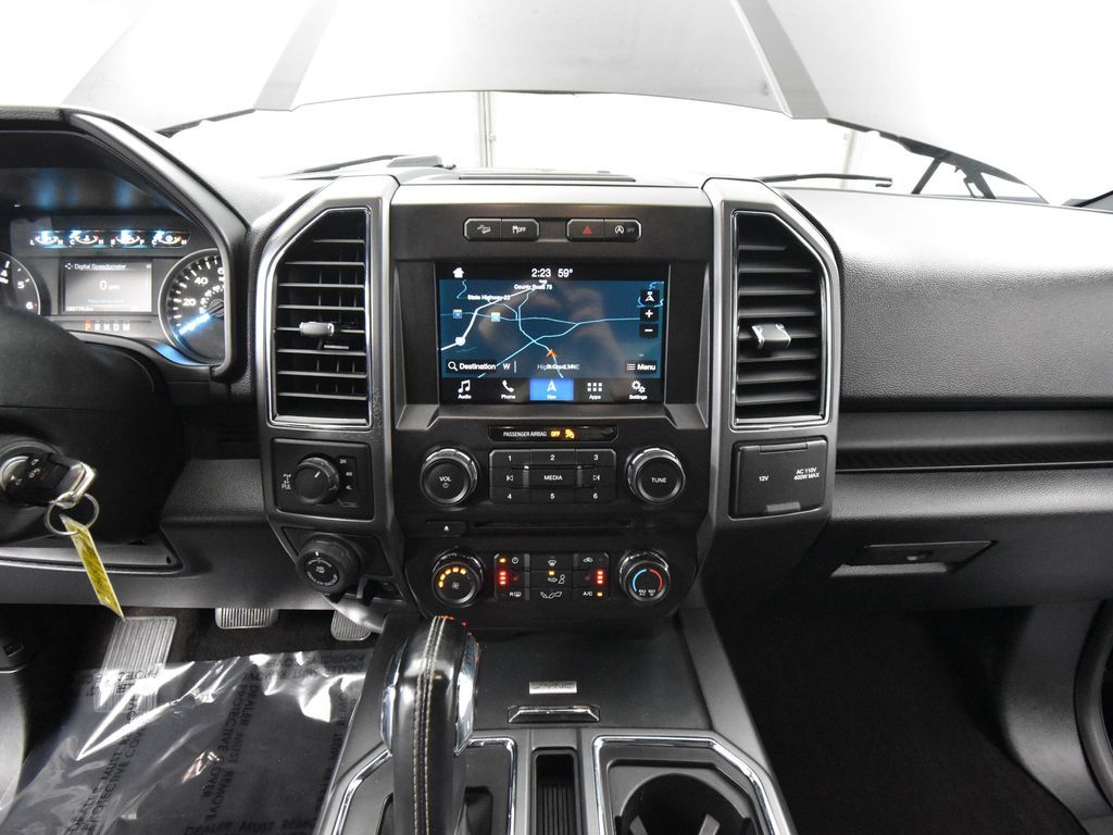 2018 Ford F-150 XLT FX4 photo 23