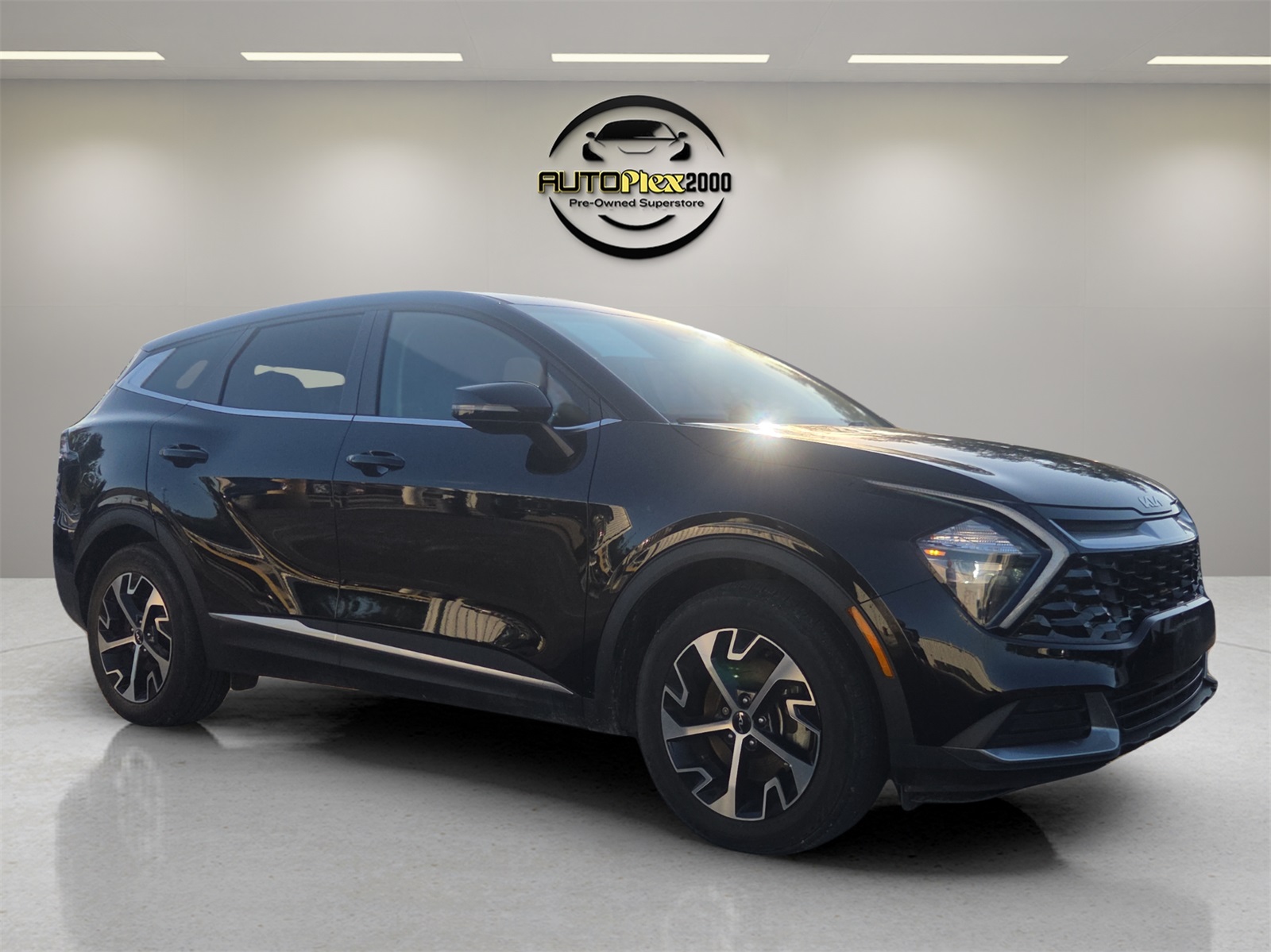 2023 Kia Sportage EX's photo