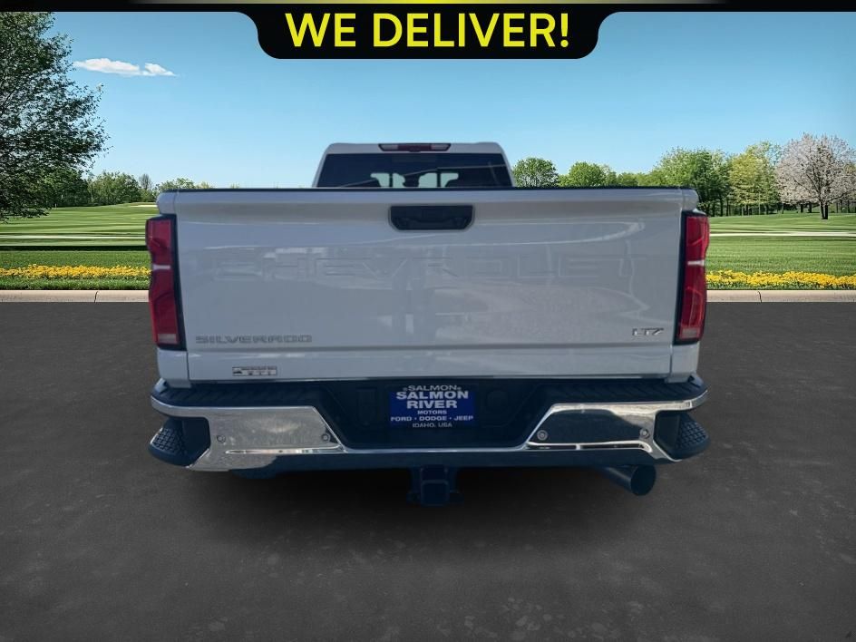 2026 Chevrolet Silverado 3500HD LTZ photo 4