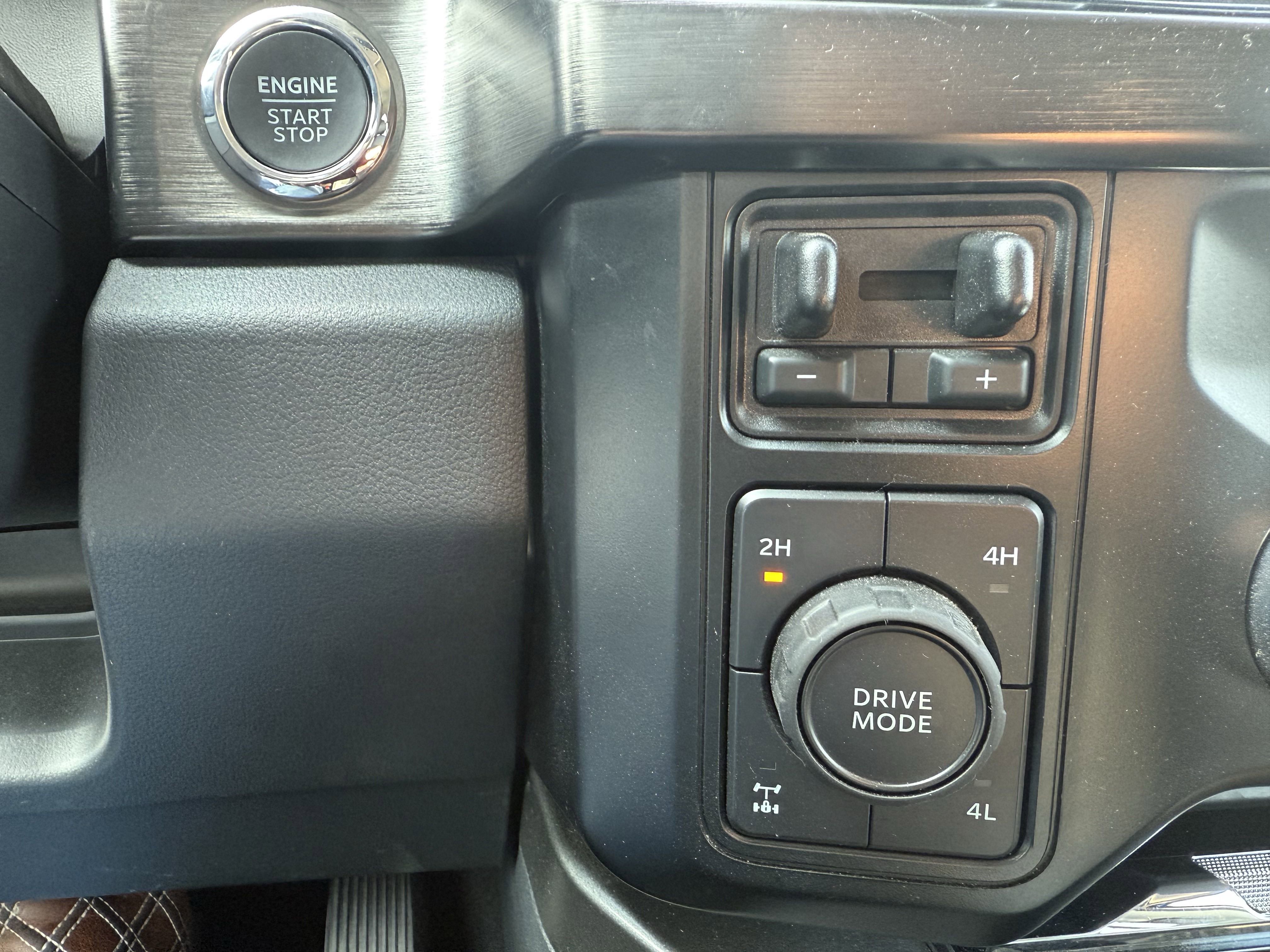 2023 Ford F-250 Lariat photo 4