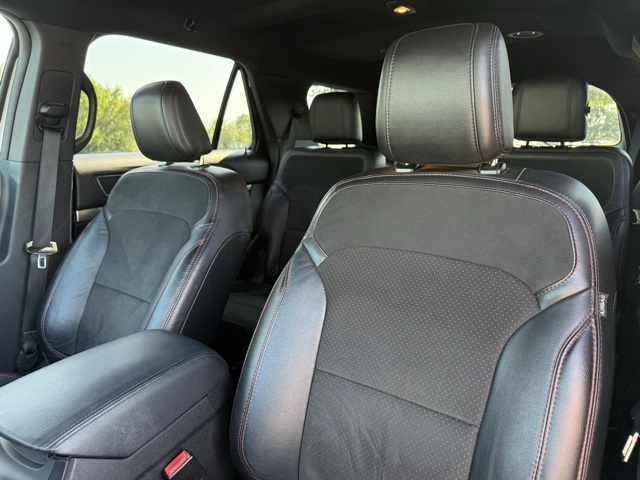 2018 Ford Explorer XLT photo 19