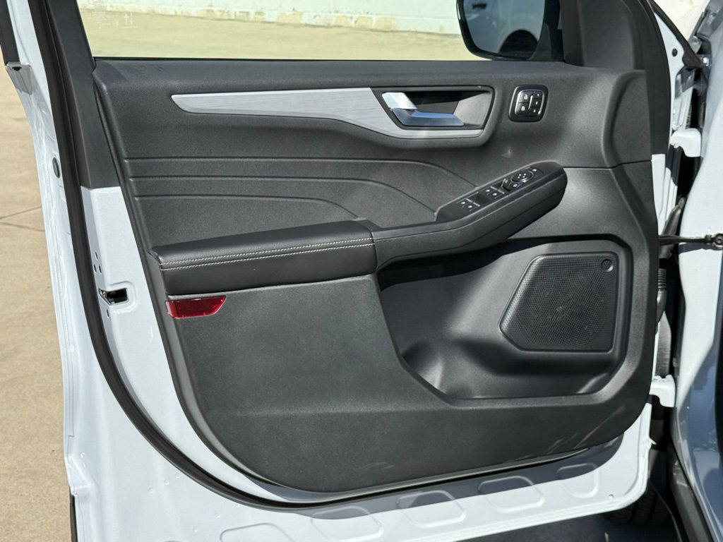 2025 Ford Escape Platinum photo 14