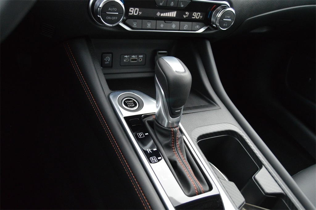 2025 Nissan Sentra SR photo 31