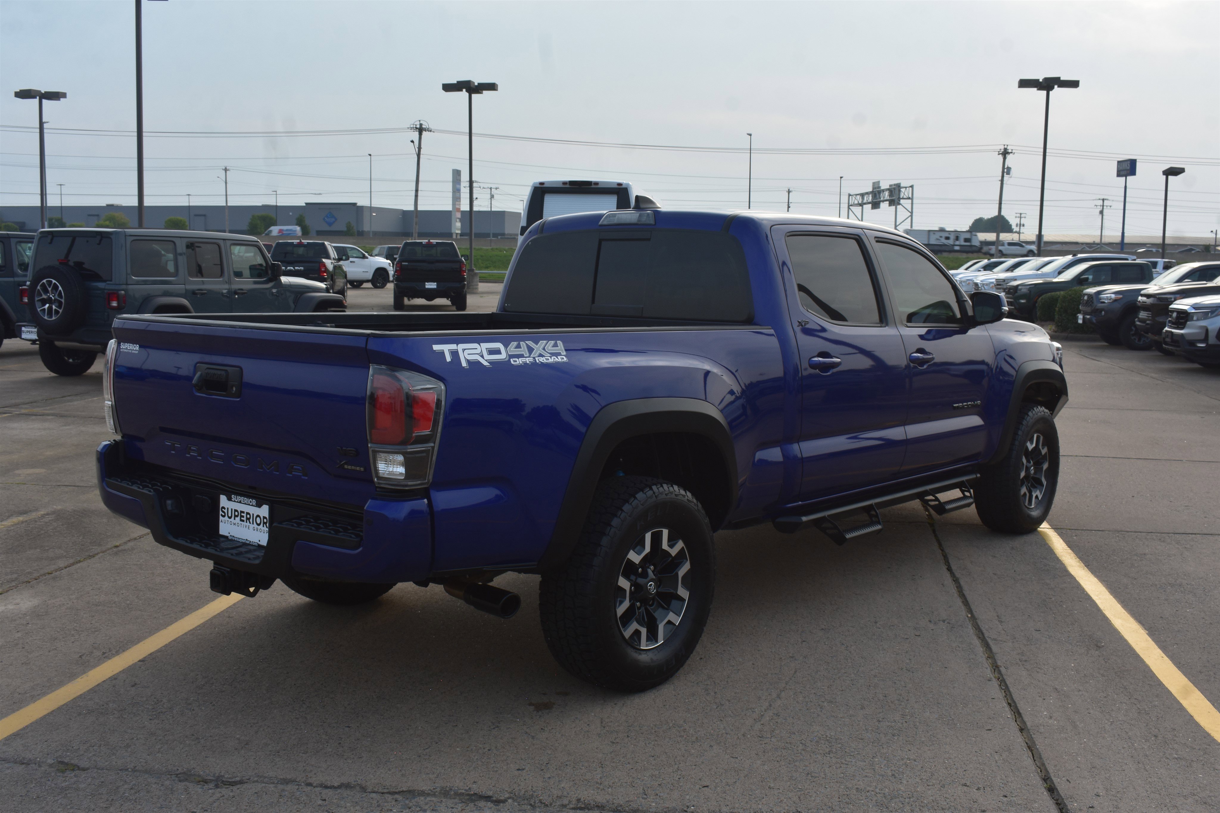 2023 Toyota Tacoma TRD photo 2