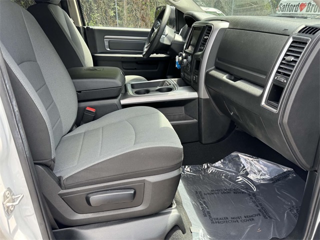 2023 Ram 1500 Classic SLT photo 16
